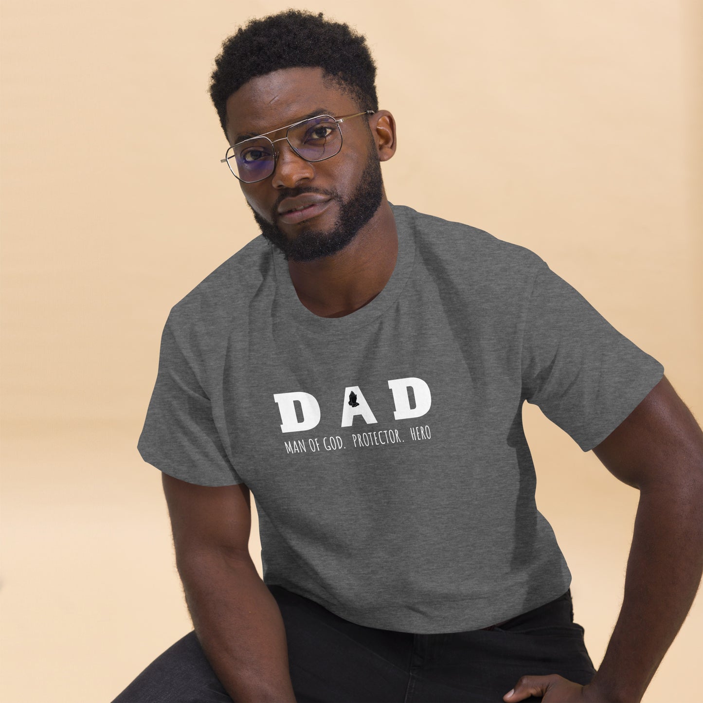 Dad Prayer Hands Men's Classic Short Sleeve T-Shirt