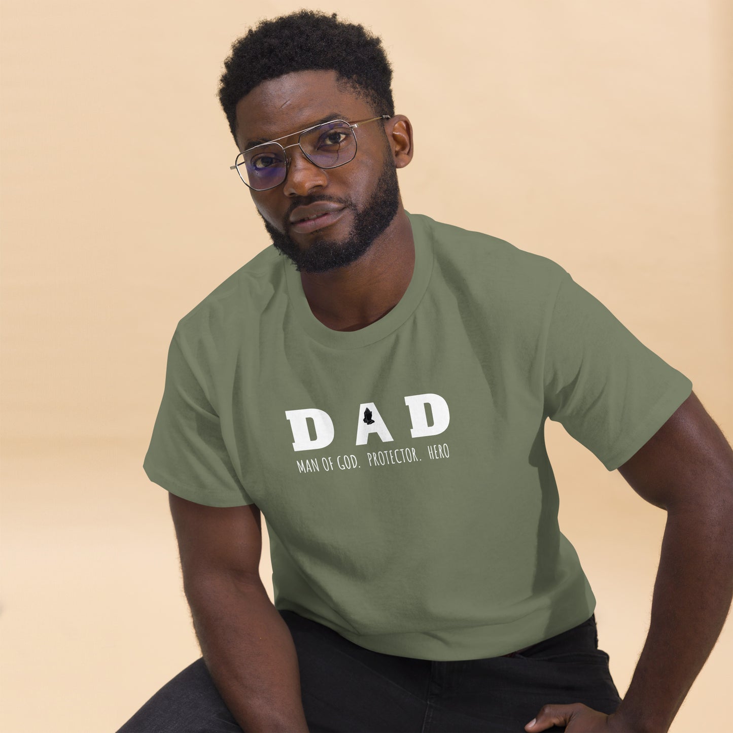 Dad Prayer Hands Men's Classic Short Sleeve T-Shirt