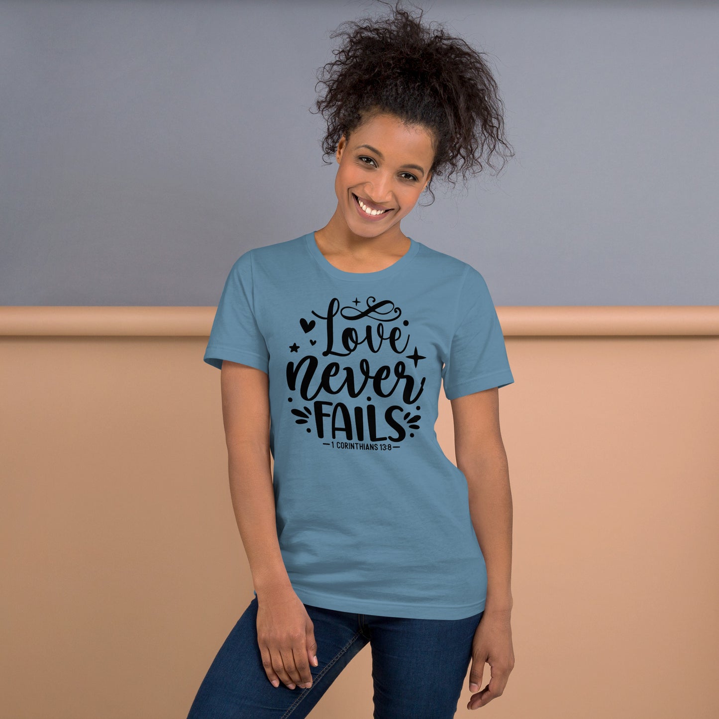 Love Never Fails Women's Short Sleeve T-Shirt